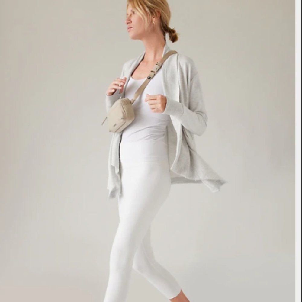 Athleta Pranayma Restore Wrap Size S